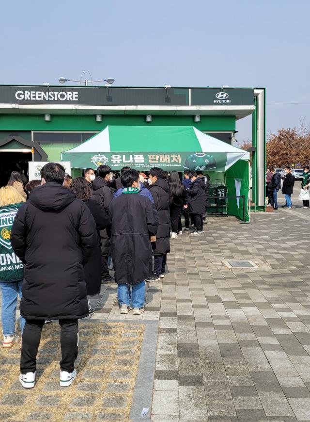 1645259257596091640.jpg 88.jpg